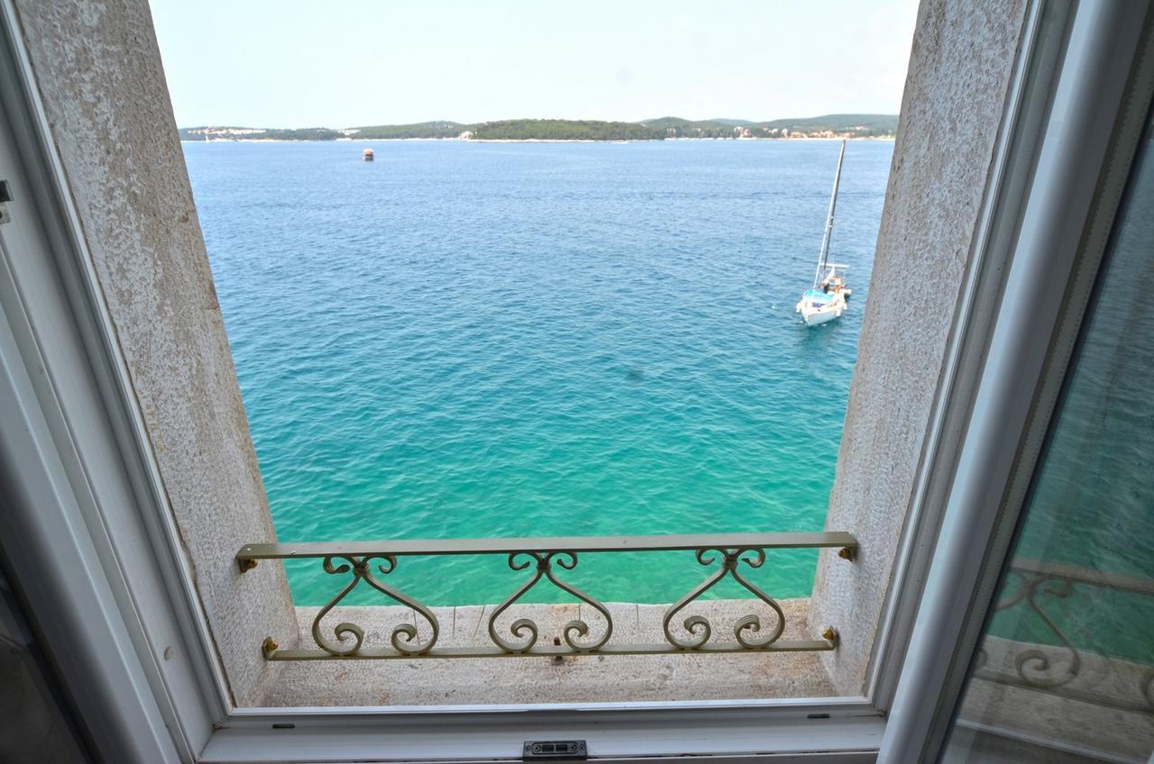 Hotel Arnolongo B4 Sea View Rovinj Exterior foto